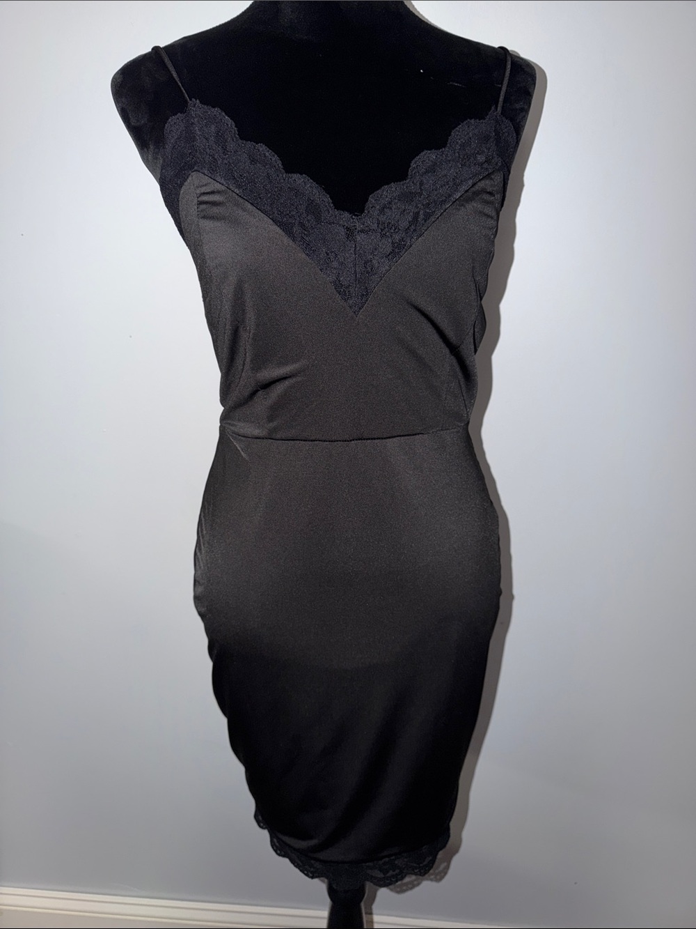 Fashion Nova Black Lace-Trim Chemise Slip